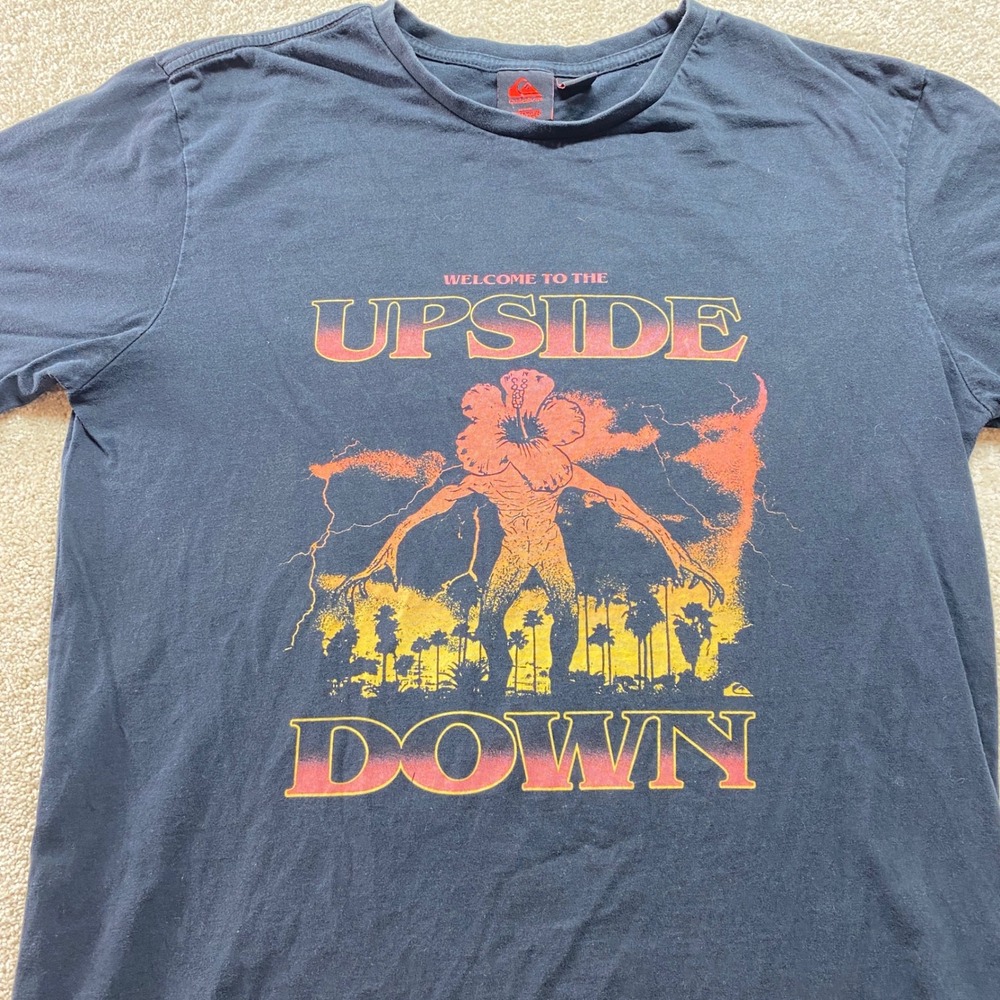 Quiksilver Shirt Mens Medium Stranger Things Upside Down Demogorgon - Picture 6 of 8